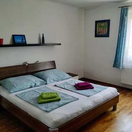 Appartement Family-Friendly Flat With Balcony à Vienne Extérieur photo