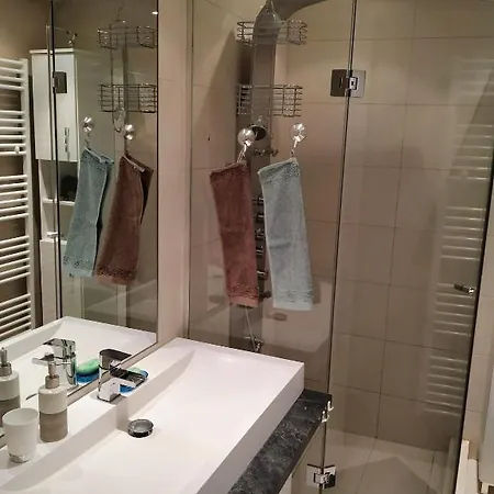 Appartement Family-Friendly Flat With Balcony à Vienne Extérieur photo