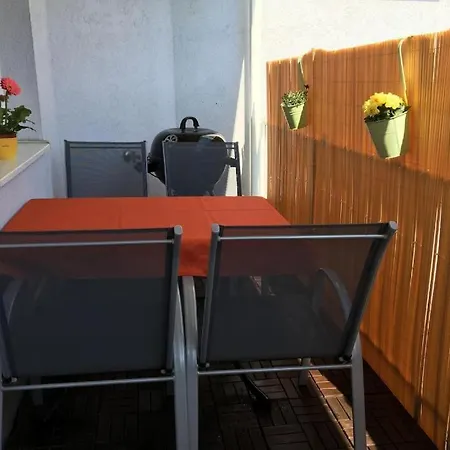 Appartement Family-Friendly Flat With Balcony à Vienne Extérieur photo